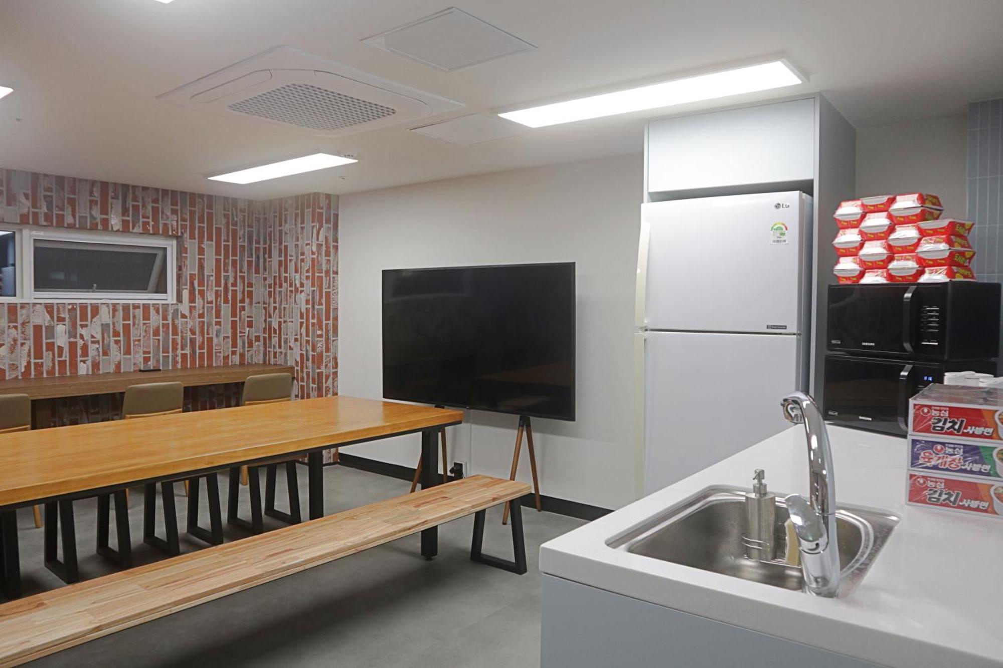 Sokcho Station Hostel المظهر الخارجي الصورة